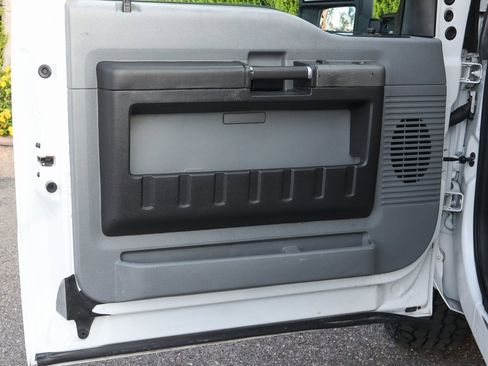 Used 2012 Ford F250 XLT w/ XLT Value Pkg image 15