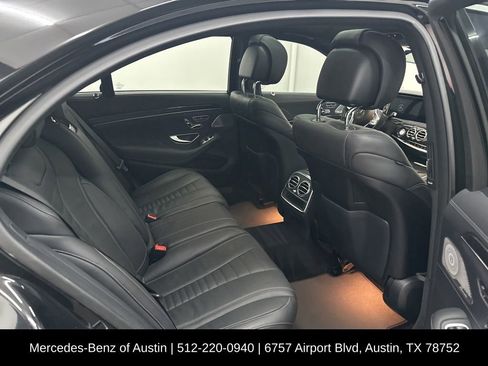 Used 2020 Mercedes-Benz S 560 Sedan image 16
