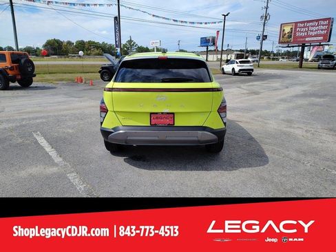 Used 2024 Hyundai Kona Limited image 7