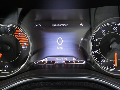 Used 2019 Jeep Cherokee Limited w/ Technology Group image 21