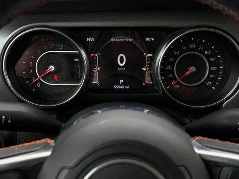 Used 2022 Jeep Gladiator Mojave w/ LED Lighting Group AWD/4WD image 12