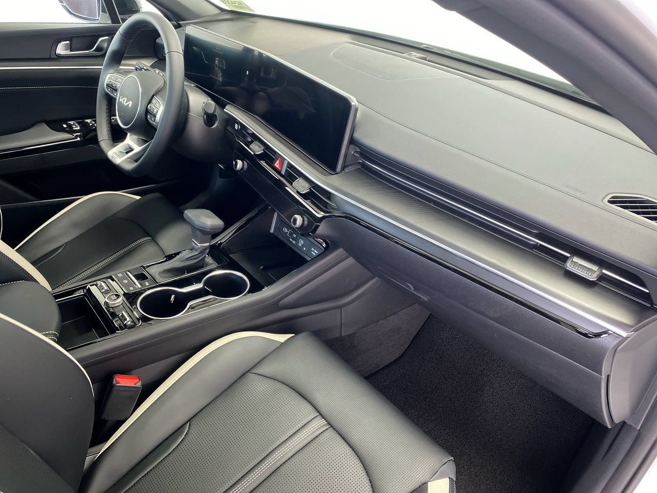 New 2026 Kia K5 GT-Line w/ GT-Line Premium Package FWD image 31