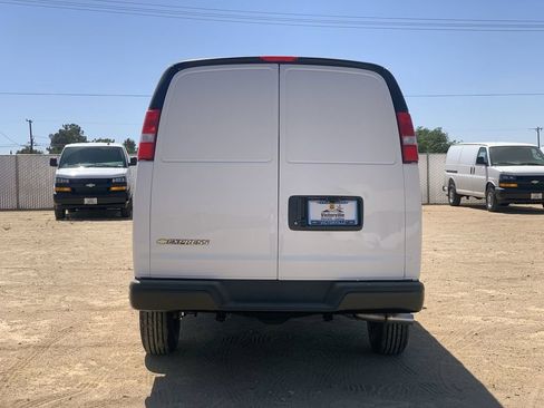 New 2026 Chevrolet Express 2500 RWD image 5