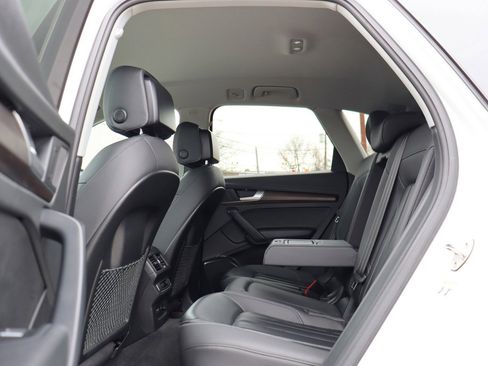 Used 2021 Audi Q5 e Premium w/ Convenience Package AWD/4WD image 15