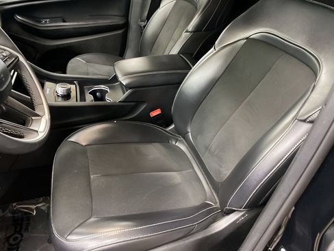 Used 2023 Jeep Grand Cherokee Altitude AWD/4WD image 16