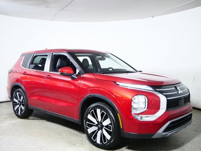 Used 2025 Mitsubishi Outlander SE