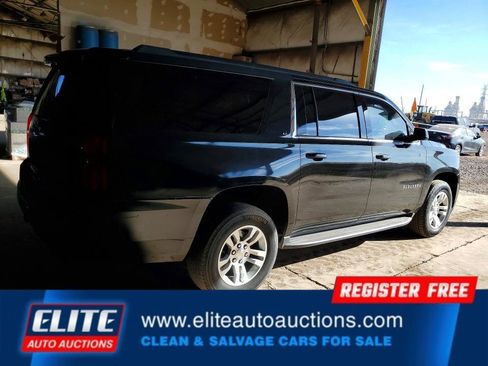Used 2019 Chevrolet Suburban LT image 6