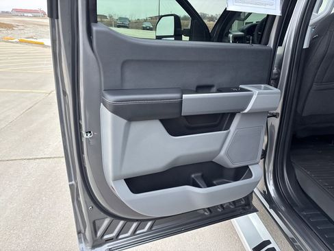 Used 2024 Ford F350 XLT w/ 360-Degree Camera Package image 27