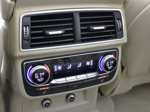 Used 2019 Audi Q7 3.0T Prestige w/ Prestige Package AWD/4WD image 41
