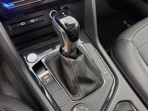 New 2026 Volkswagen Taos SE AWD/4WD image 18