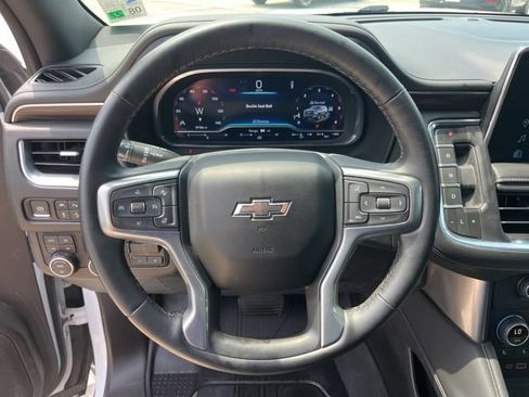 Used 2023 Chevrolet Tahoe Z71 w/ Z71 Off-Road Package AWD/4WD image 19