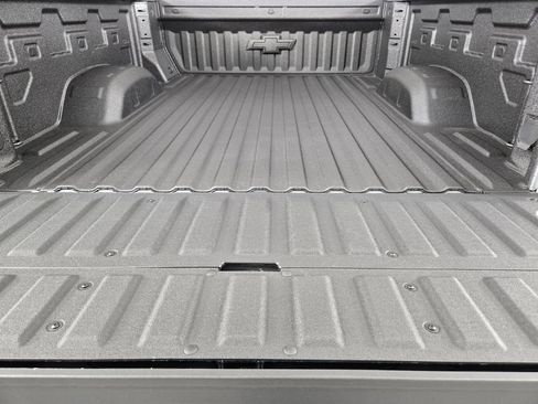 New 2026 Chevrolet Silverado 2500 ZR2 AWD/4WD image 37