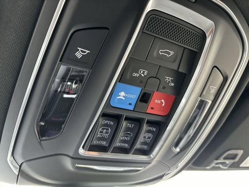 New 2026 Jeep Grand Cherokee L Limited image 29