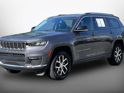 Used 2024 Jeep Grand Cherokee L Limited AWD/4WD image 4