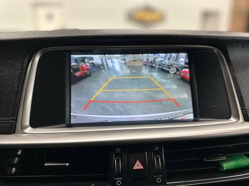 Used 2019 Kia Optima LX image 25