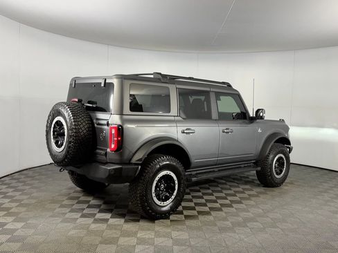 Used 2023 Ford Bronco Outer Banks w/ Sasquatch Package image 8