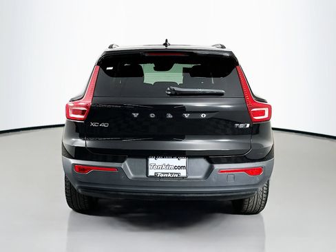 Used 2021 Volvo XC40 T5 R-Design w/ Advanced Package AWD/4WD image 6