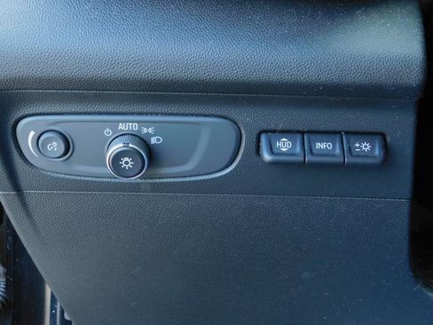 Used 2021 Buick Envision Essence w/ Technology Package I image 35