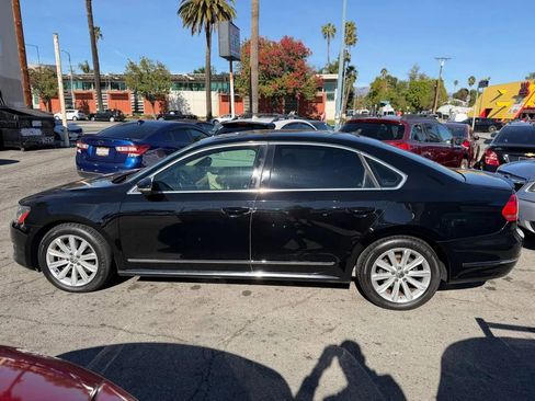 Used 2012 Volkswagen Passat 2.5 SEL Premium image 12