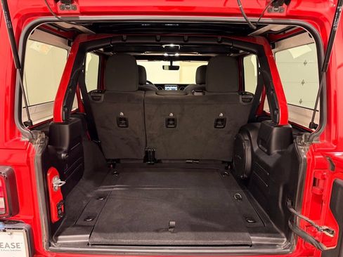 Used 2021 Jeep Wrangler Unlimited Sport w/ Sun And Sound Package AWD/4WD image 10