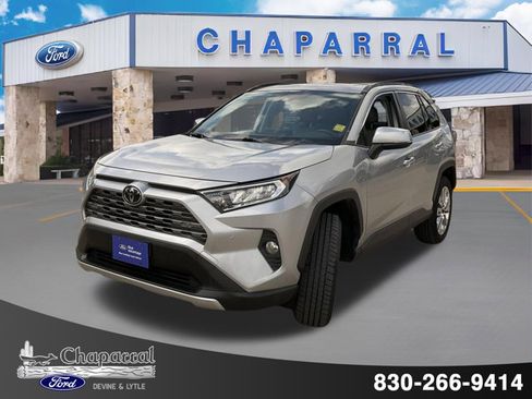 Used 2019 Toyota RAV4 Limited w/ Cold Weather Package FWD image 2