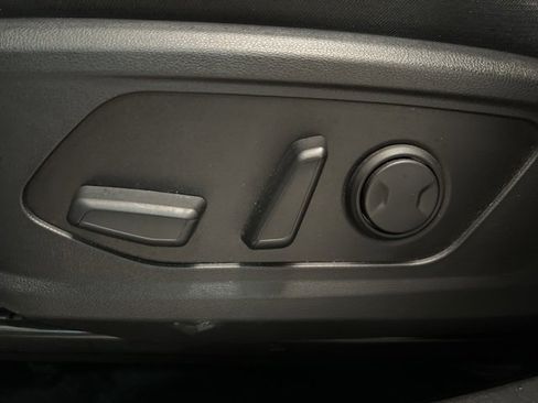 Used 2022 Hyundai Santa Cruz SEL image 11