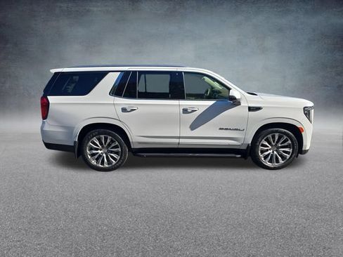 Used 2021 GMC Yukon Denali AWD/4WD image 9