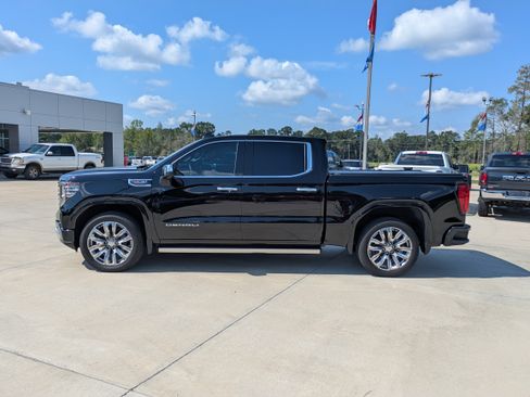 Used 2025 GMC Sierra 1500 Denali w/ Denali Reserve Package AWD/4WD image 2