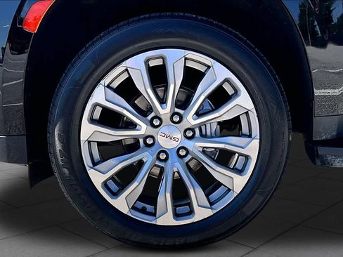Used 2021 GMC Yukon Denali AWD/4WD image 11