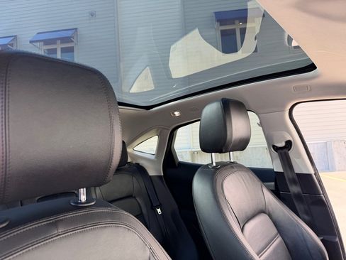 Used 2018 Jaguar E-PACE S AWD/4WD image 24