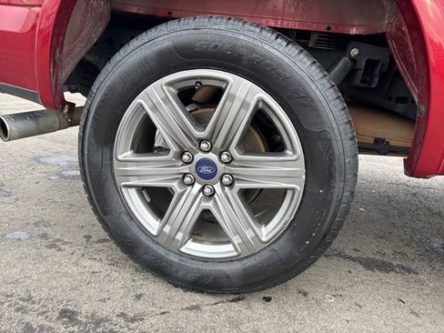Used 2018 Ford F150 Lariat image 9