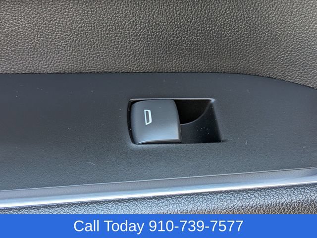Used 2025 GMC Sierra 1500 SLT AWD/4WD image 30