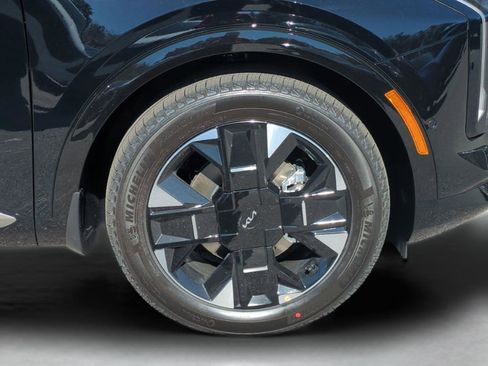 New 2026 Kia Sportage SX FWD image 11
