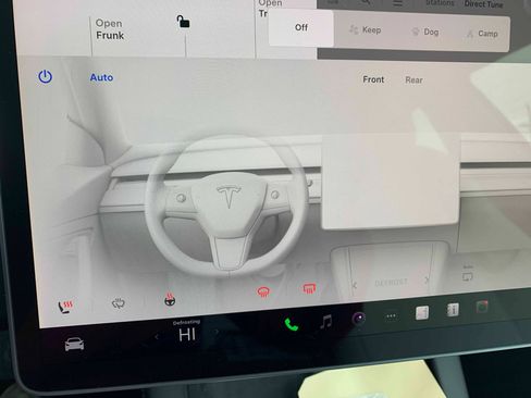 Used 2023 Tesla Model 3 Standard Range image 19