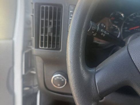 Used 2019 GMC Savana 2500 RWD image 5