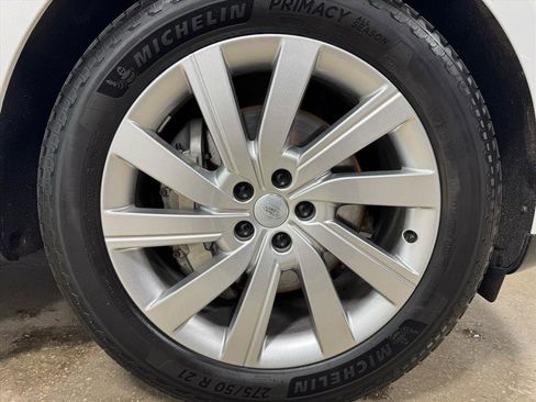 Used 2024 Land Rover Range Rover SE image 11