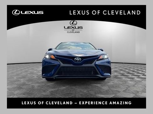 Used 2024 Toyota Camry SE w/ Cold Weather Package FWD image 1