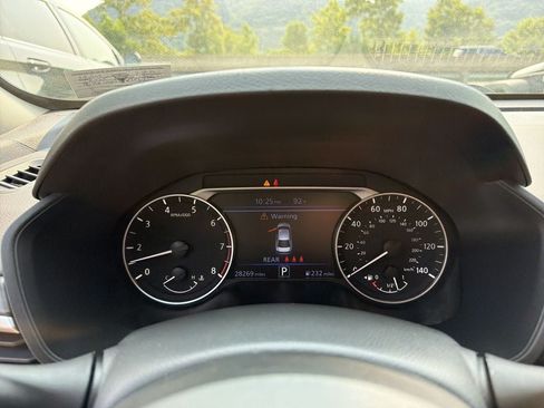 Used 2025 Nissan Altima 2.5 SV FWD image 19