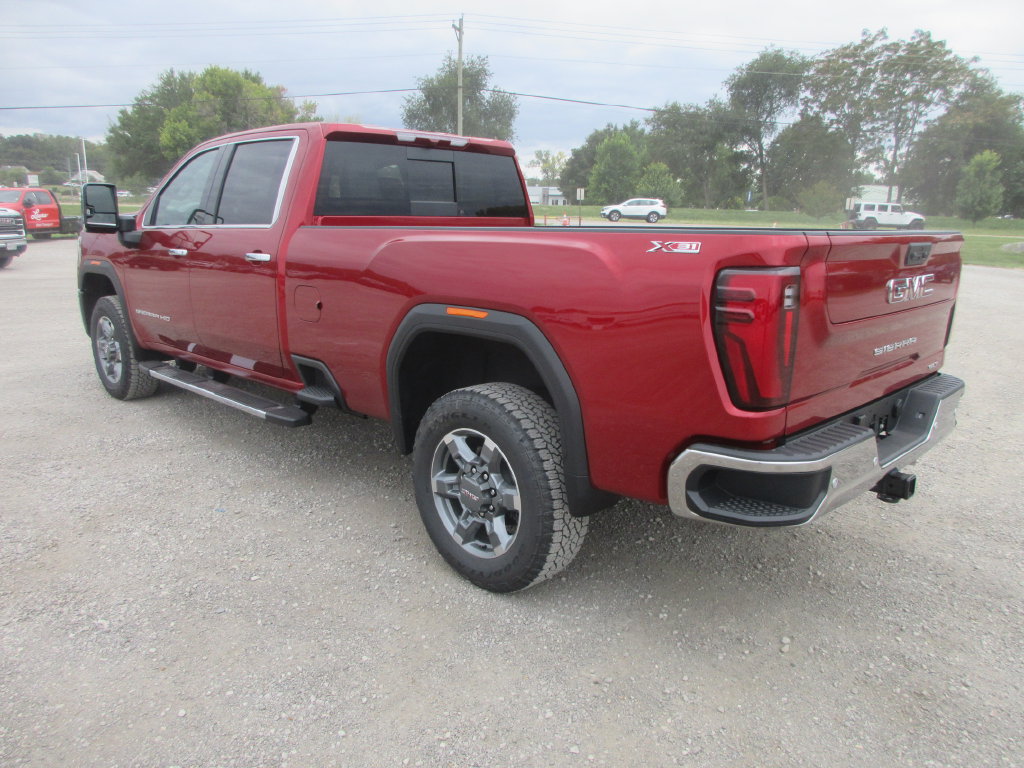 New 2026 GMC Sierra 3500 SLT w/ SLT Premium Package AWD/4WD image 9