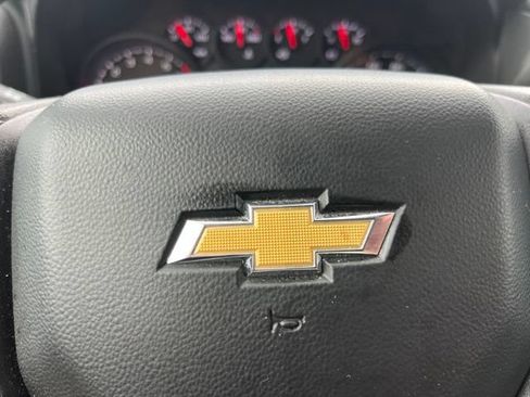 Used 2025 Chevrolet Silverado 1500 Custom RWD image 26