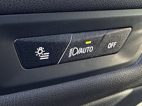 New 2026 BMW X5 xDrive50e image 28