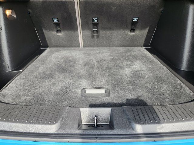 Used 2025 Chevrolet Trax ACTIV w/ Sunroof Package FWD image 38