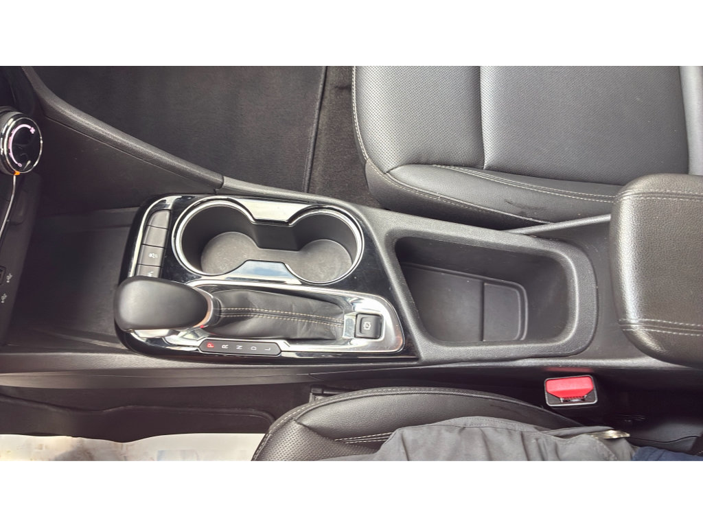 Used 2024 Buick Encore GX Sport Touring FWD image 16