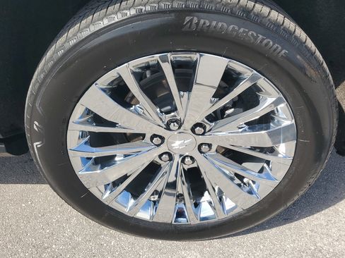 Used 2024 Chevrolet Tahoe High Country image 32