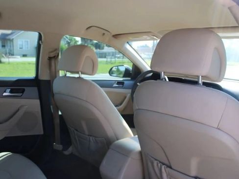 Used 2015 Hyundai Sonata SE FWD image 28