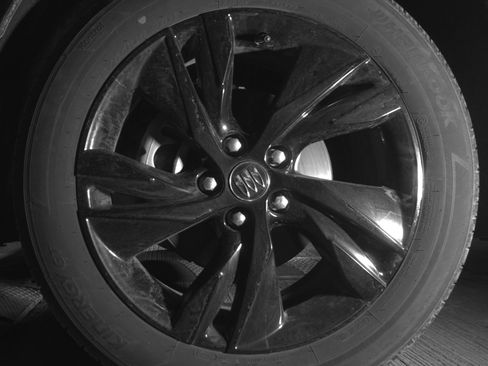 Used 2024 Buick Encore GX Sport Touring image 12