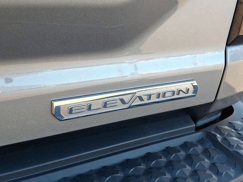 Used 2023 GMC Canyon Elevation w/ Elevation Premium Package image 32