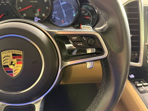Used 2016 Porsche Cayenne AWD/4WD image 41