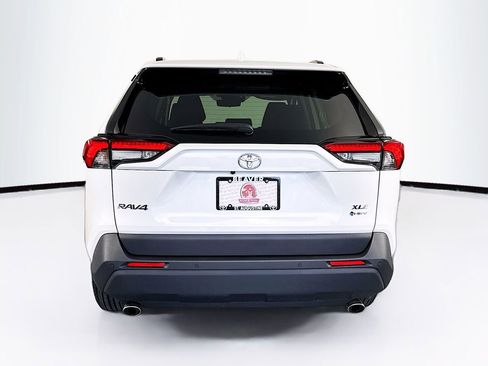 Used 2025 Toyota RAV4 XLE Premium w/ Weather Package image 8