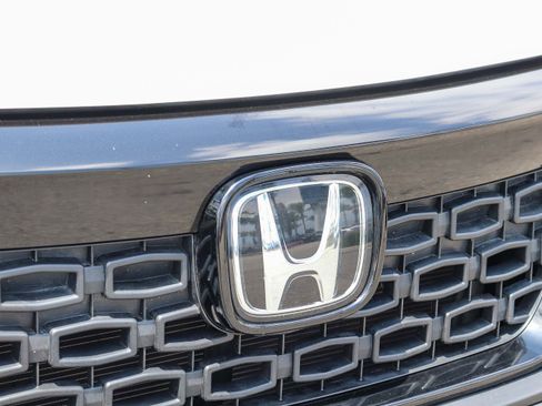 Used 2021 Honda Passport Touring image 4